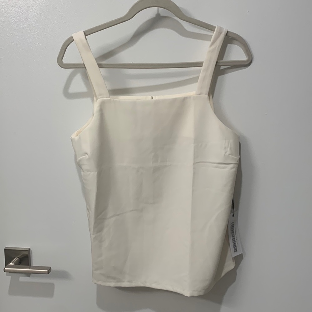NWT Brass Getaway Tank Size M White